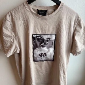 Limitato T-Shirt  - Limitato T-shirt, använd fåtal gånger. Storlek S. 
