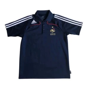 Äkta frankrike tröja 2007 - Säljer nu denna feta 2007 frankrike tröjan. Nyskick och inte defekter. Pris kan diskuteras, hör av dig om minsta fråga!