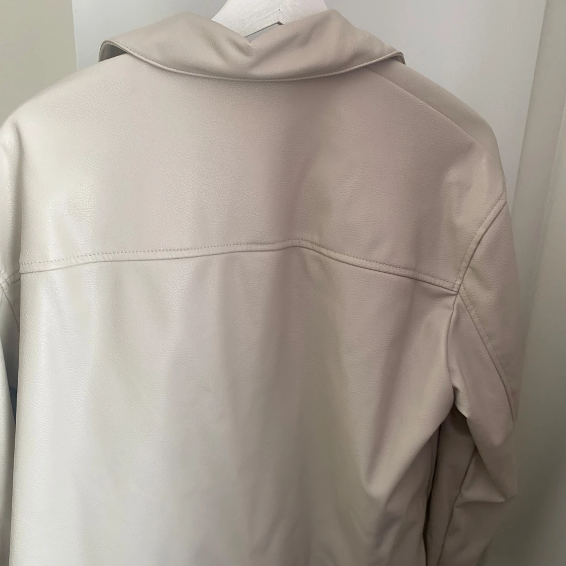 Beige läderjacka hm (faux) - 93