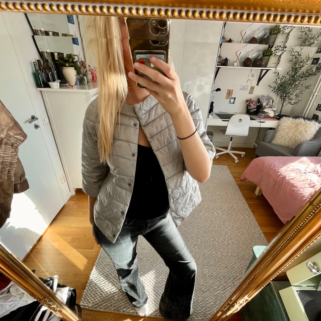 Grå pufferjacka - 93