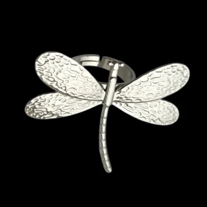 Trollslända Ring - Fin Trollslända ring Finns i Guld/Silver Justerbar 89kr styck eller 169kr för två! Modell 158 