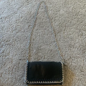 Tiamo väska  - Säljer min Tiamo väska, andvänd ungefär 3 ggr