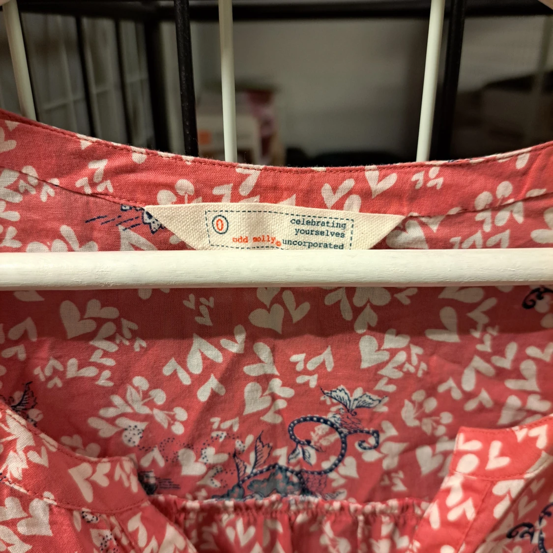 Rosa blommig blus från Odd Molly - 90