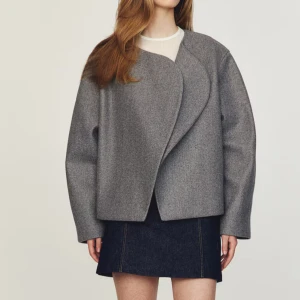 H&M jacka/kappa - Köpt nyligen använt 2 gånger! Storlek S.