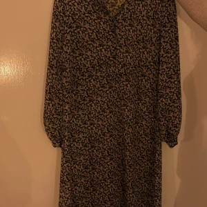 Vila klänning - Vila klänning S