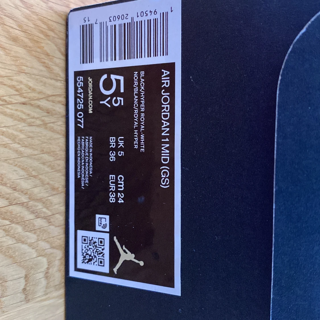 Air Jordan 1 Mid Hyper Royal - 93