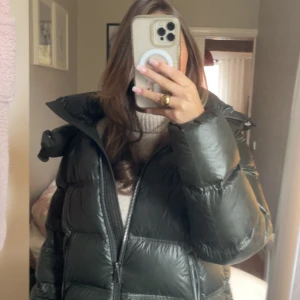 Jacka - Är någon med en likadan jacka i storlek Xs intresserad av att byta jacka med mig! Har storlek S! Inga defekter