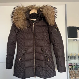 Rock and blue brun jacka vinter jacka  - Storlek xs 