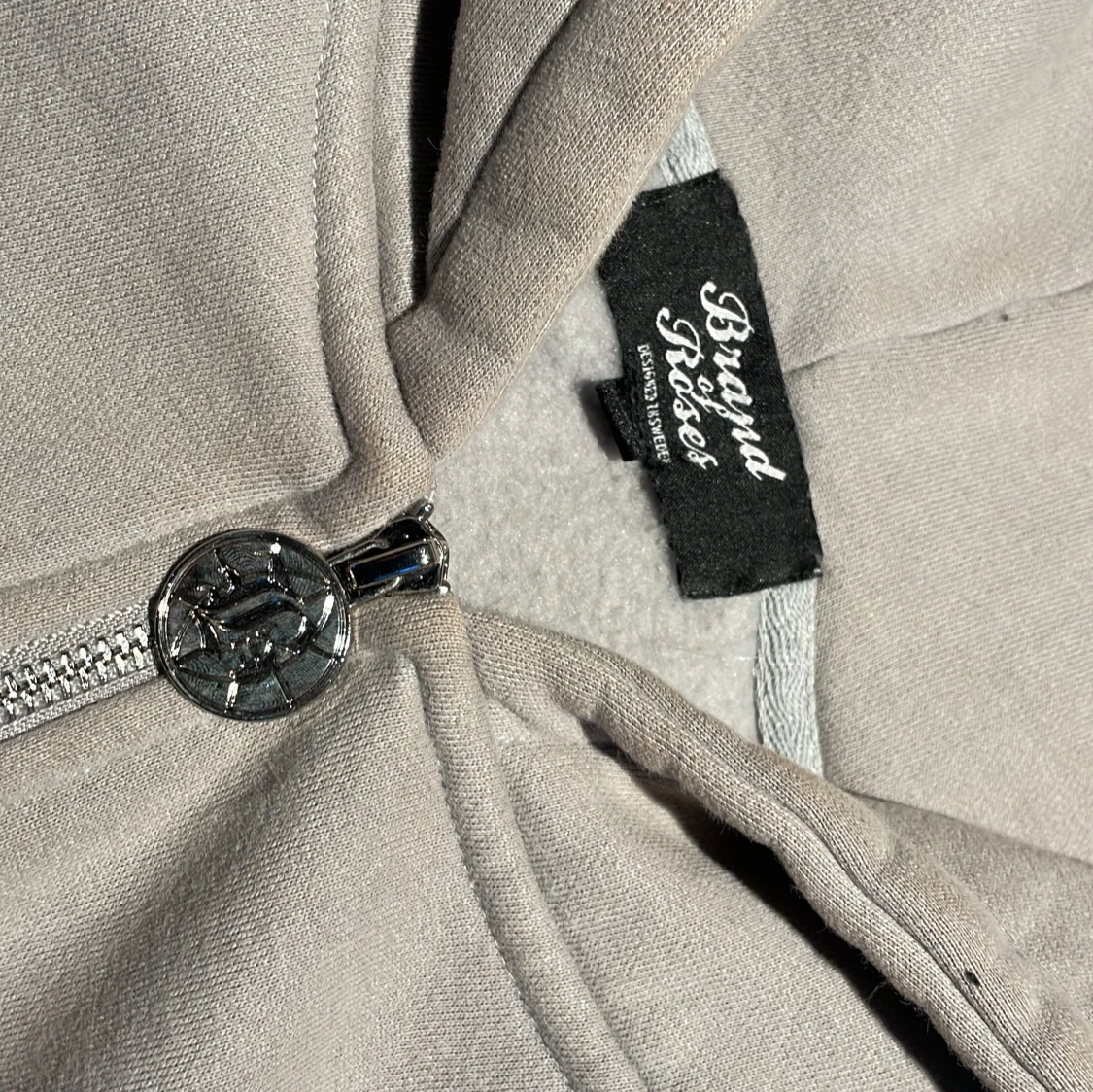 Brand of Roses zip up - 90