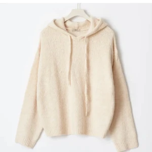 Stickad hoodie - Stickad hoodie från gina tricot 
