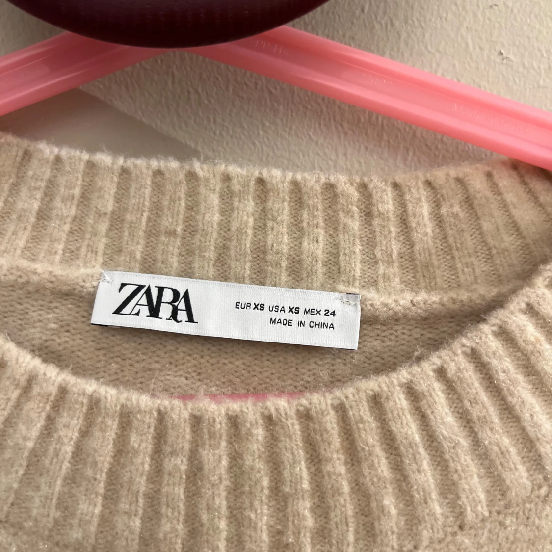 Beige tröja från Zara - 90