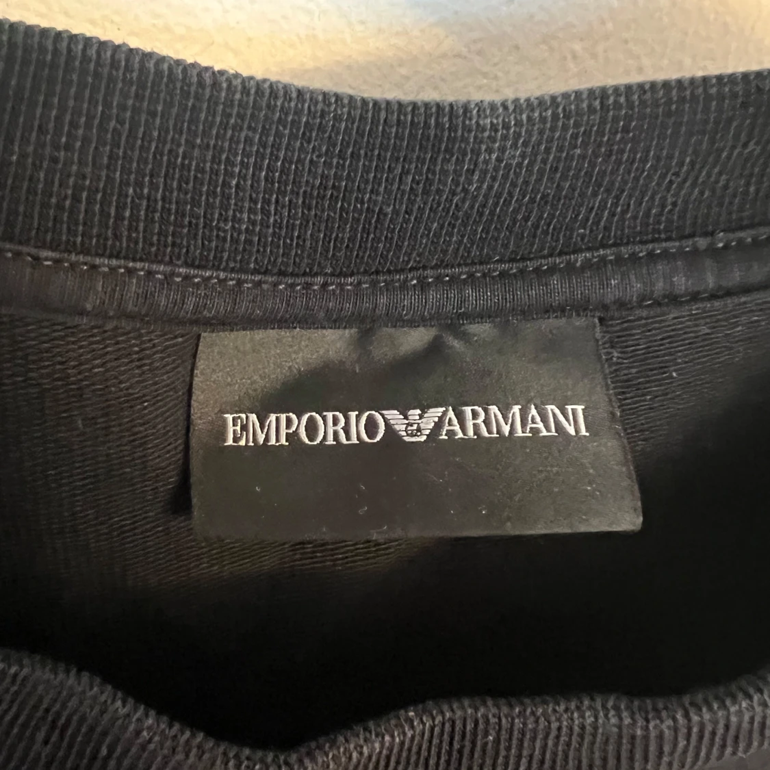 Svart tröja från Emporio Armani - 90