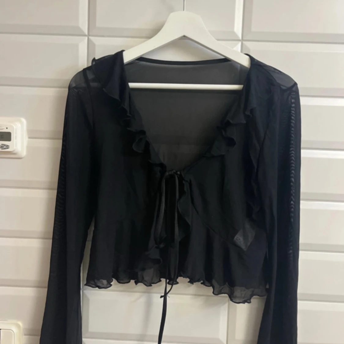 Svart bolerotopp från Shein storlek:L - 2