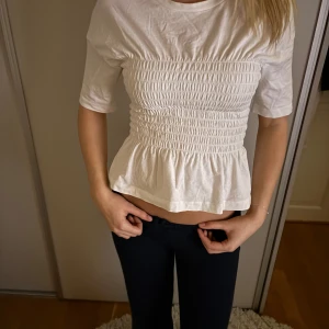 Cos topp - supertrendig cos topp, sitter som xs/s