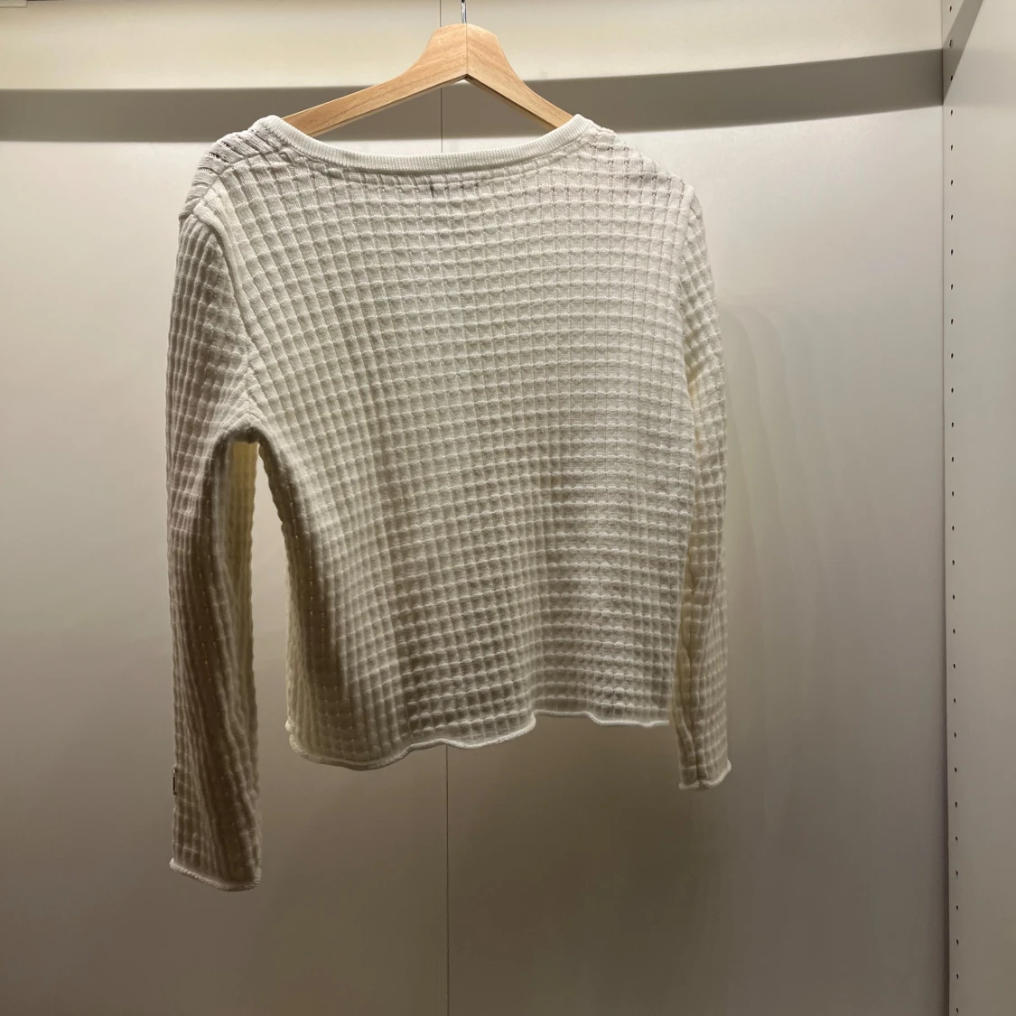 Vit ribbad kofta - 91