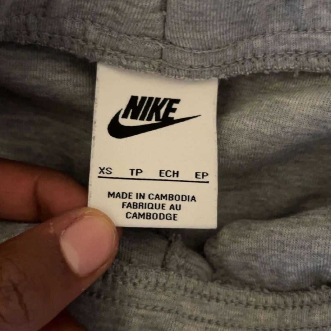 Grå mjukisbyxor från Nike tech - 92