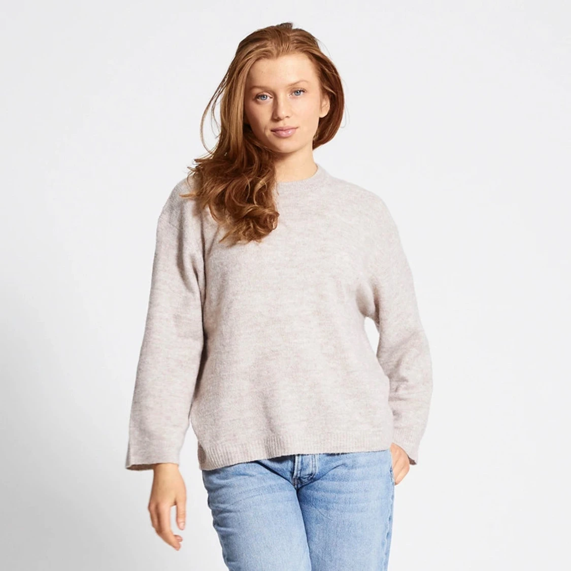 Beige stickad tröja