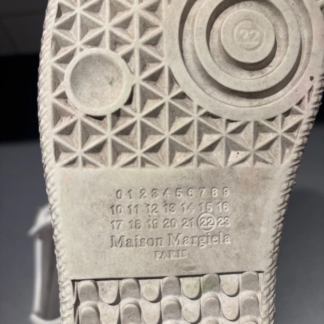 Maison Margiela sneakers i vitt och rosa - 91