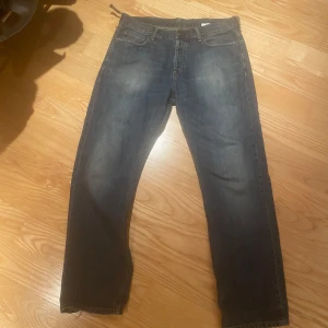 Carhartt jeans  - Goa Carhartt jeans! Blåa med en liten tvätt 