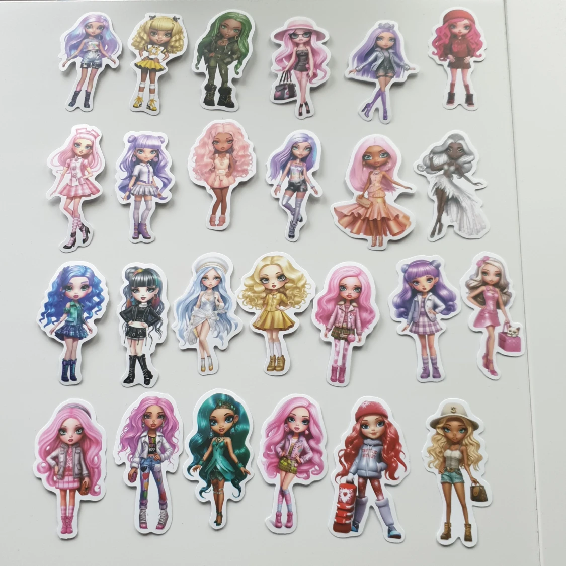 25st dockor klistermärken/stickers  - 90