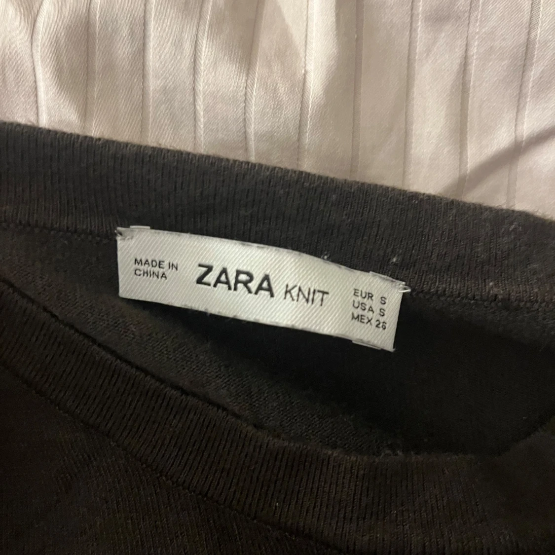 Zara Finstickad - 91