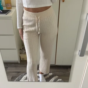 Stravidivsrius byxor  - Dina byxor med prislapp på