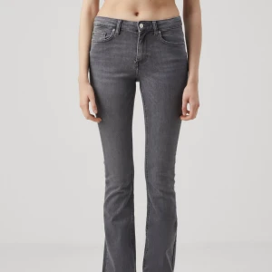 grå flare jeans only  - aldrig använts! 🩵