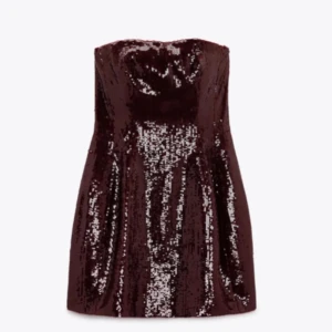 Paljettklänning  - Röd paljettklänning ifrån Zara!! Aldrig använd, skriv vid frågor ❤️