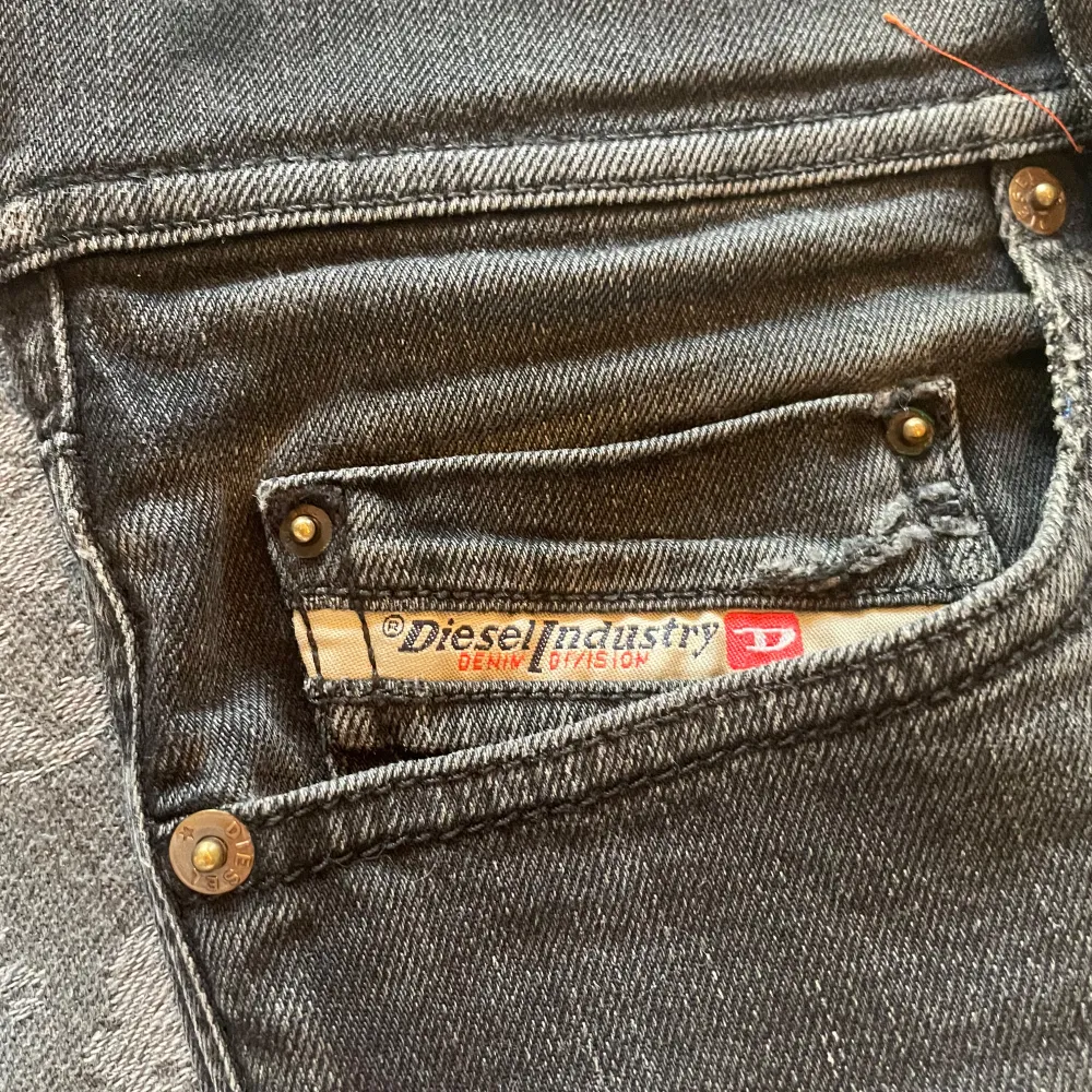 Svartgråa diesel jeans. Tepphar modell. W32 L34. Jeans & Byxor.