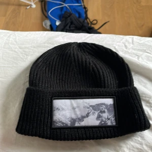 Chamonix Bliss keps  - Chamonix Bliss keps från Revenite. HELT OANVÄND