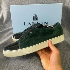 Lanvin captoe sneaker  - Lanvin captoe sneaker | Skick:8.5/10 | Storlek: 45/ UK11 | Nypris: 5299 | Pris: 2499 | Tillbehör: Dustbag, Hör av dig vid minsta fråga eller fundering ✅ Obs kan gå ner i pris❌ 