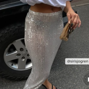 Nakd - Paljettkjol. Nakd - Josefine HJ. Oanvänd. Strl 42. 