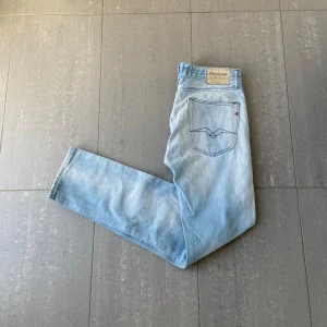 Replay Jeans  - Säljer nu dessa replay jeans, skriv för fler bilder/frågor🙌🏼