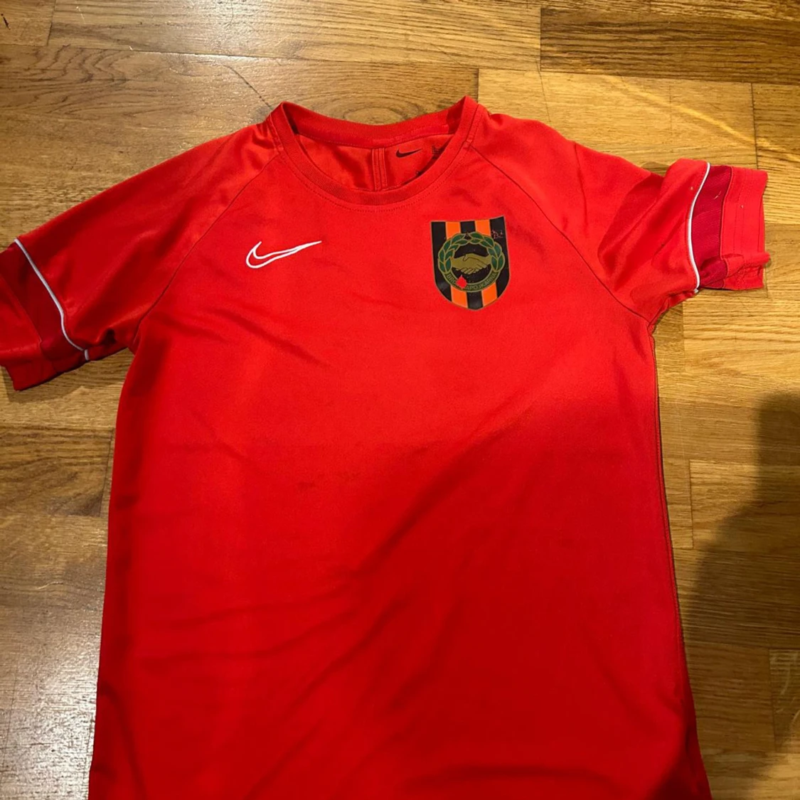 Bp t-shirt. St 155-170 cm . Mycket använd .