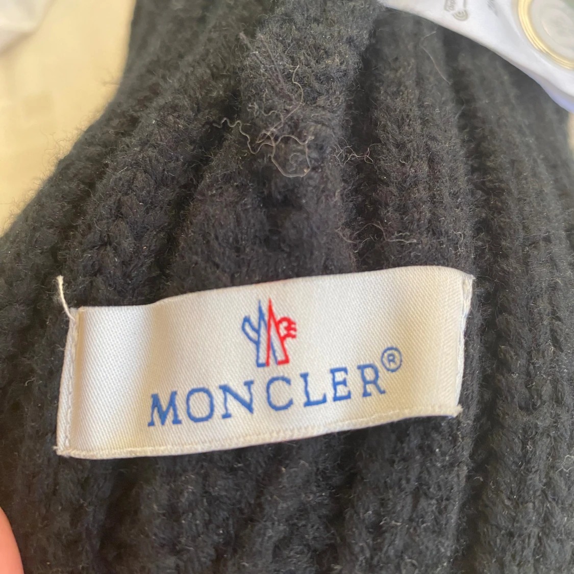 Moncler mössa - 92