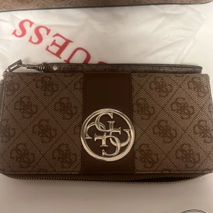 Plånbok - Använd plånbok i nyskick. 