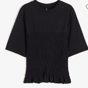 Smockad topp - Smockad topp hm helt slut såld, fint skick