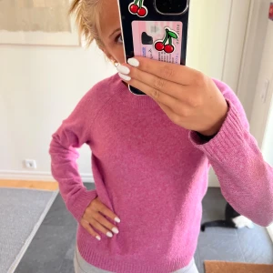 Rosa tröja - Rosa stickad tröja från Vermoda , storlek S