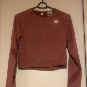 Långärmad träningströja - Fint skick!