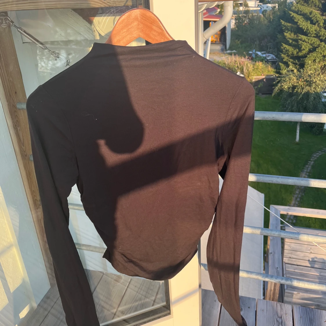 Svart långärmad tröja  - 90