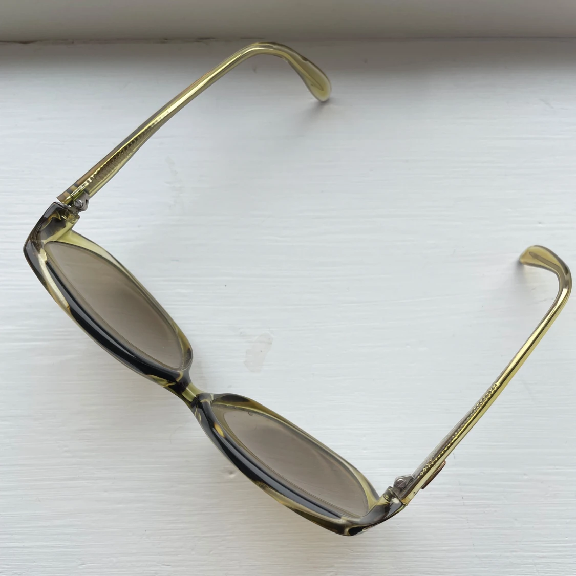 Olivgröna y2k solglasögon  - 1