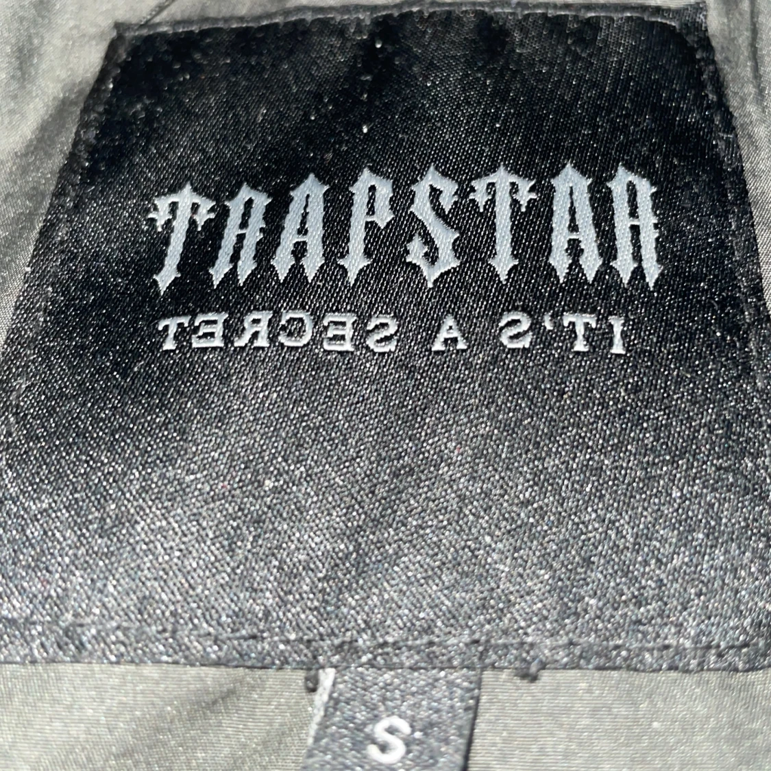 Svart pufferjacka från Trapstar - 1