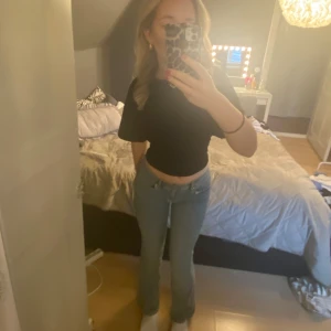 Jeans  - Lågmidjade jeans 🌸