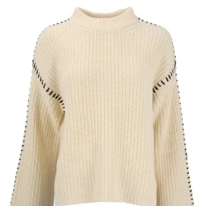 Gina tricot tröja  - Jättefin stickad tröja ifrån Gina Tricot med detaljer på ärmarna! 💓 Väldigt bra skick 😊