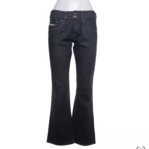 Diesel jeans  - Så fina diesel jeans. Lågmidjade och utsvängda. Aldrig använda, storlek 29/32 men sitter som storlek S. 