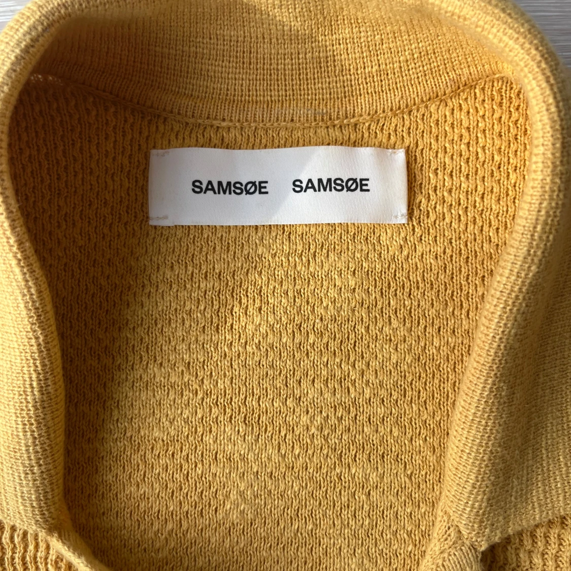 Gul stickad skjorta från Samsøe Samsøe - 92