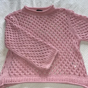Rosa tröja - Snygg rosa tröja som knappt är använd.