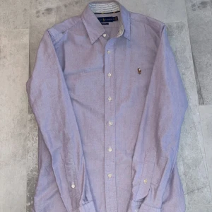 Polo Ralph Lauren Skjorta  - Polo Ralph Lauren Skjorta, Storlek S, Helt ny och oanvänd. Priset kan diskuteras. 