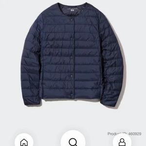 Uniqlo jacka - Säljer denna pga den inte kommer till andvänding ❤️(pris kan diskuteras)