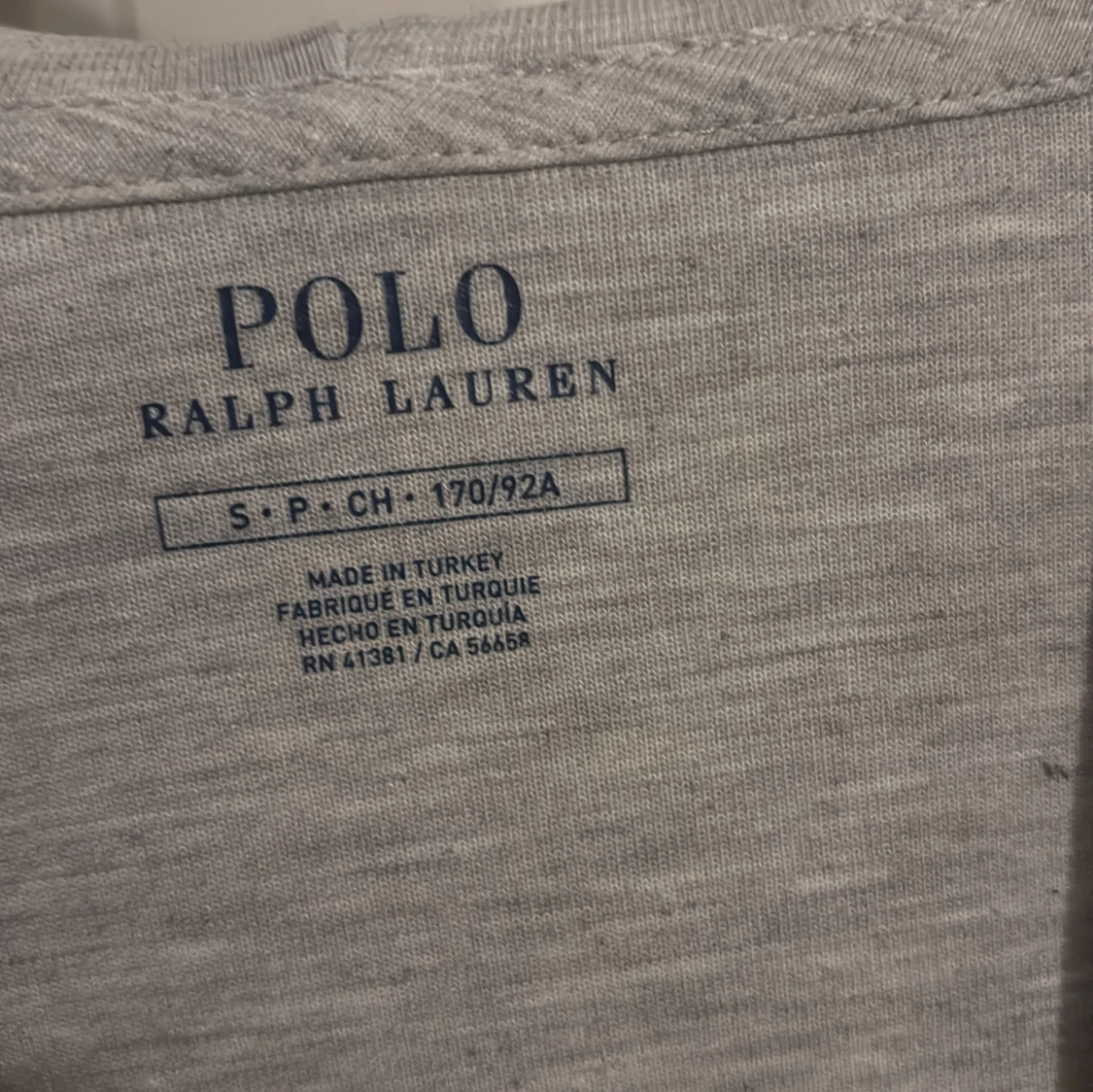 Grå hoodie från Ralph Lauren - 91